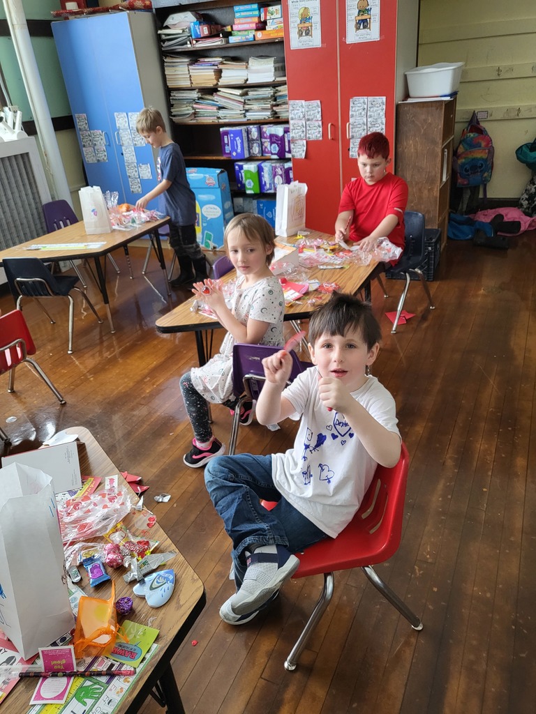 Kindergarten students with Valentines treats