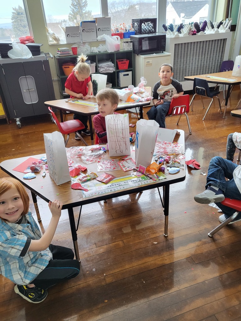 Kindergarten students sharing valentines
